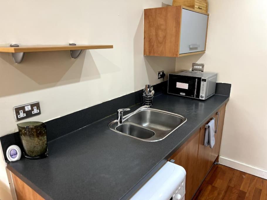 Entire Flat, 2 Bedroom & 2 Bathrooms In Birmingham Exterior foto
